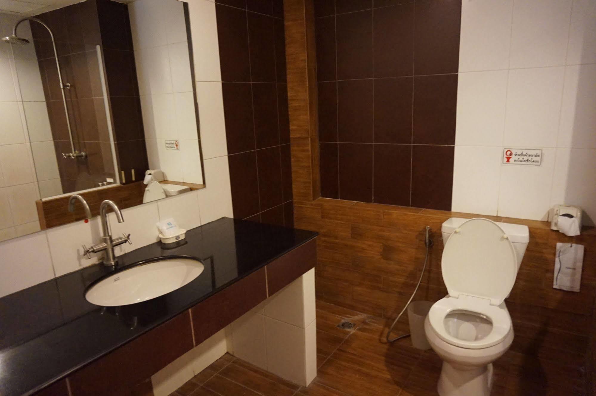 Tonwa Resort Hotel Khon Kaen Eksteriør billede